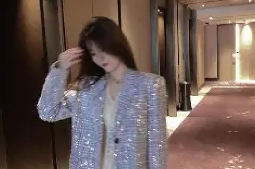 又一知名女网红塌房！被曝脚踏两只船曾为男友不惜网暴亲生父母