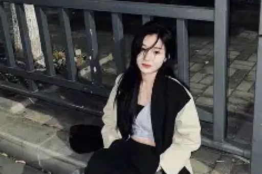 曝林依晨老公婚内出轨！两人分居两地已有9年女儿还不到2岁